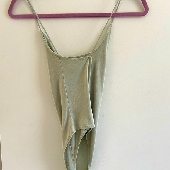 A&F mint green strappy bodysuit tank (sz xs) - Picture 2 of 3
